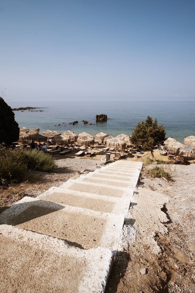 beach bar ρωμανού